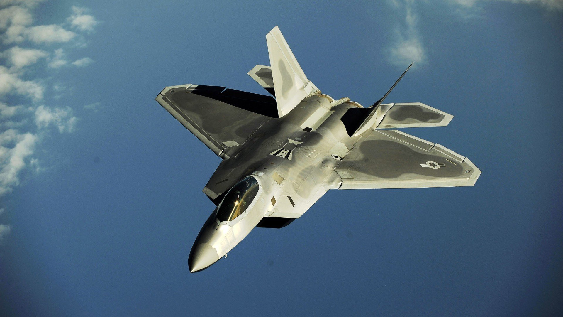 开云体育登录-聚光灯外的指挥官，门迪如何用沉默统治整场对决？