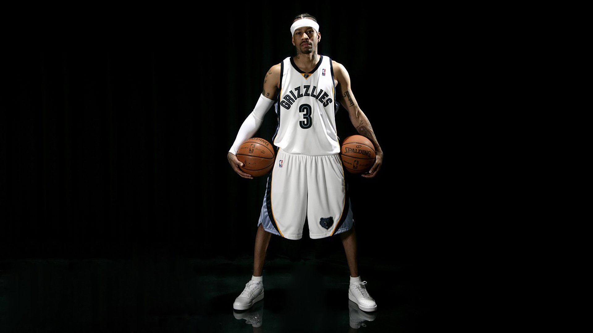 当东方铁壁遇见西方妖刀，哈登跨域对决点燃篮球宇宙的魔幻之夜